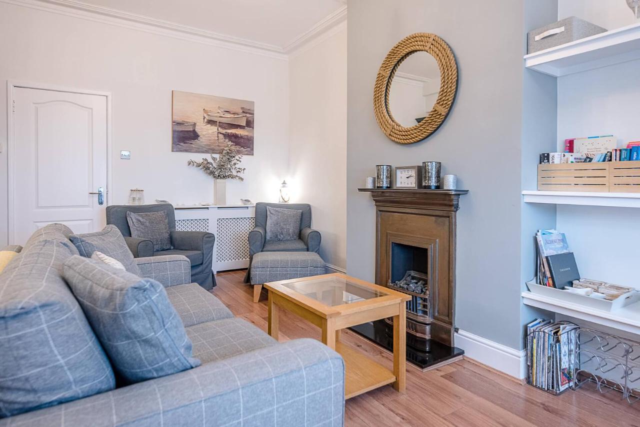 The At Clare House, Apartment